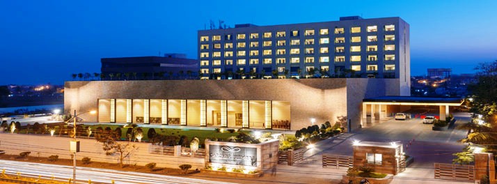 Balaji Sarovar Premiere - Solapur 01.jpg